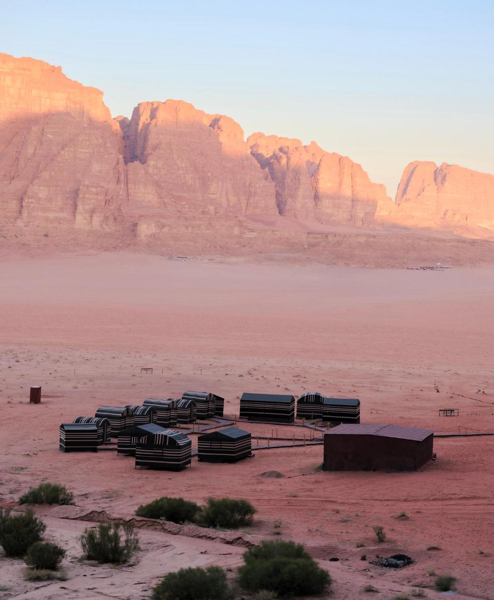 Hotel Bedouin Nights Camp Wadi Rum Exterior foto